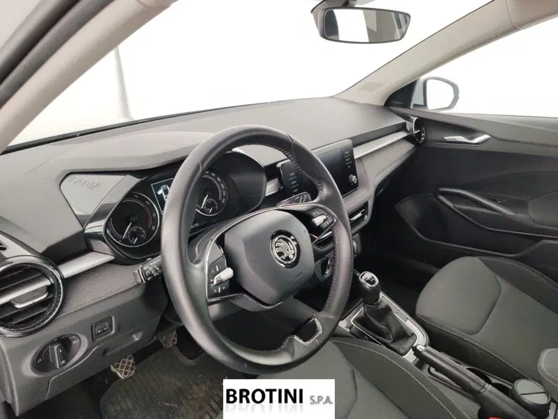 Skoda Fabia usata a Massa-Carrara (8)
