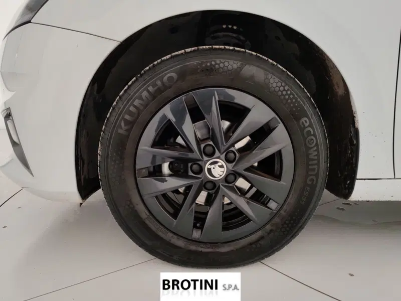 Skoda Fabia usata a Massa-Carrara (6)