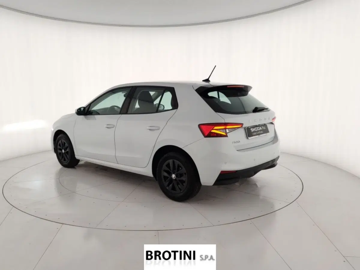 Skoda Fabia usata a Massa-Carrara (2)