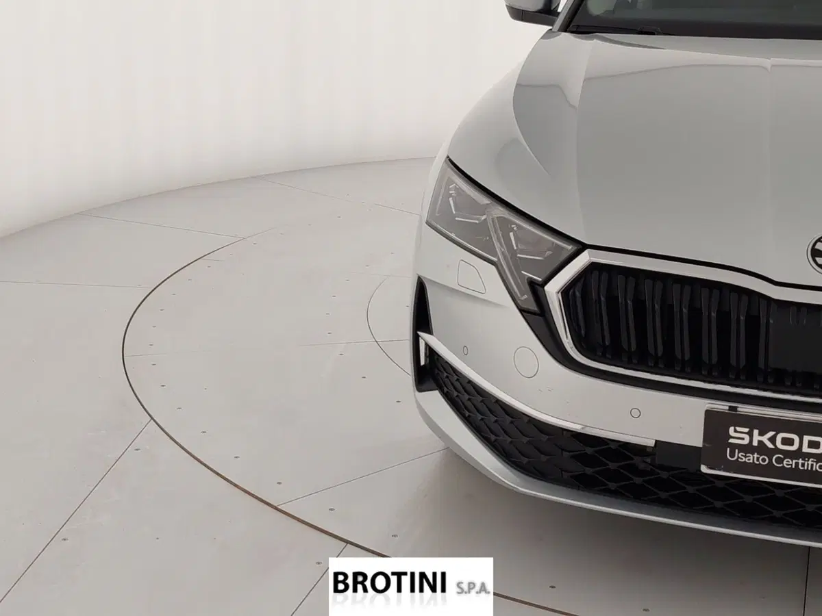 Skoda Octavia Station Wagon usata a Massa-Carrara (5)