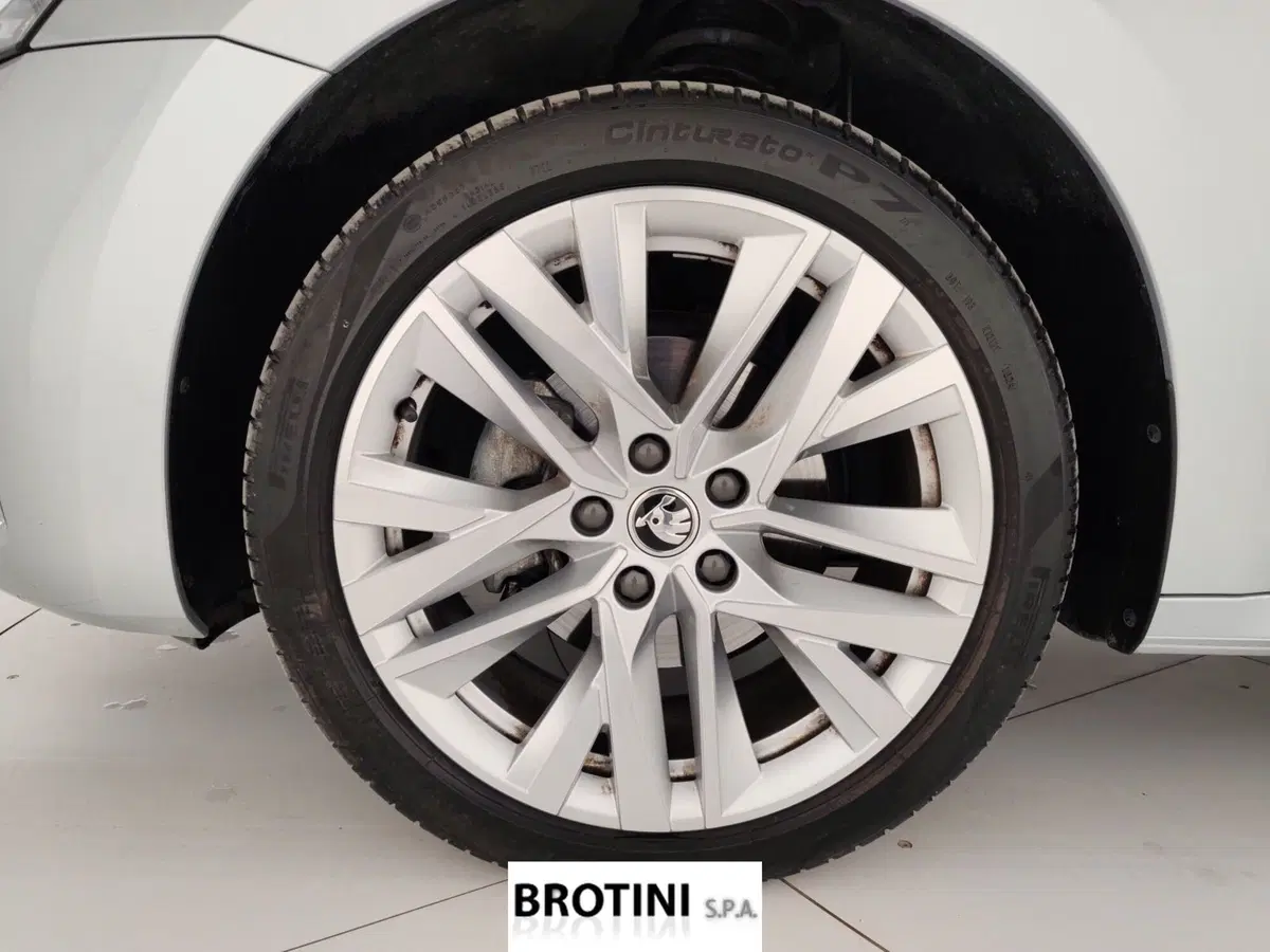 Skoda Octavia Station Wagon usata a Massa-Carrara (6)