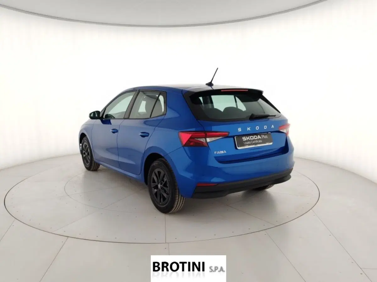 Skoda Fabia nuova a Massa-Carrara (2)