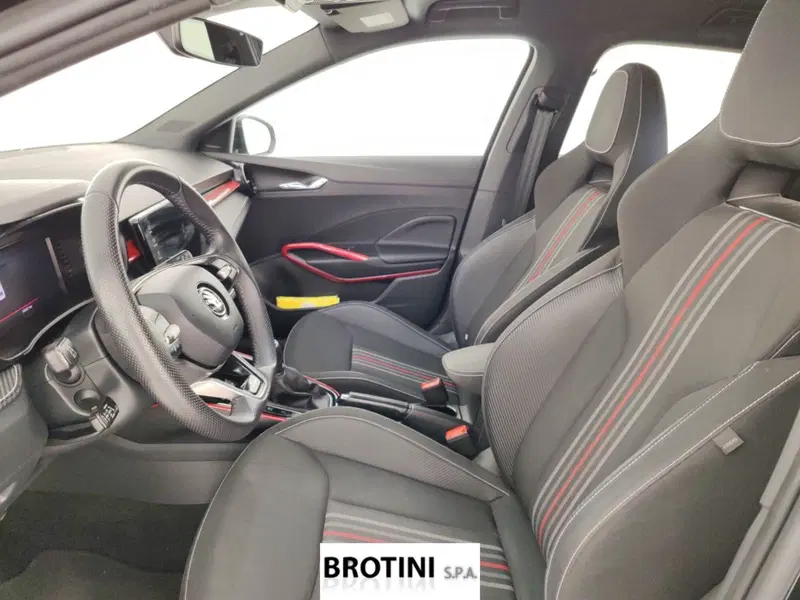 Skoda Fabia usata a Massa-Carrara (7)