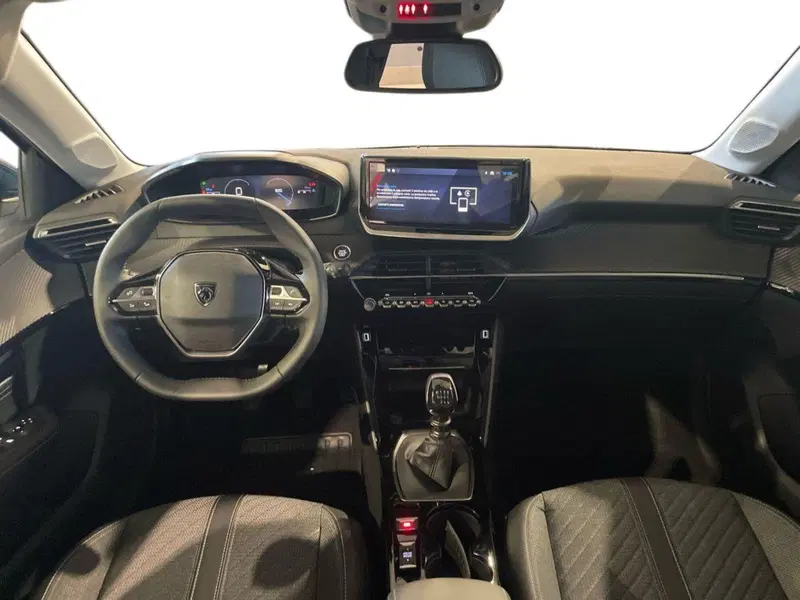 Peugeot 208 nuova a Salerno (11)