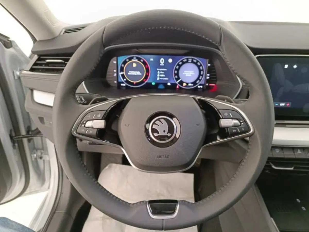 Skoda Octavia Station Wagon nuova a Treviso (13)