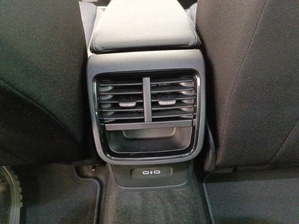 Skoda Octavia Station Wagon nuova a Treviso (19)
