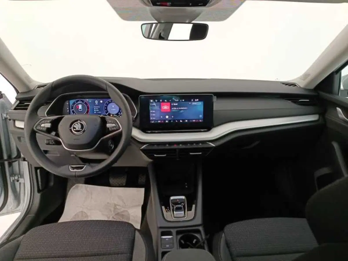 Skoda Octavia Station Wagon nuova a Treviso (9)