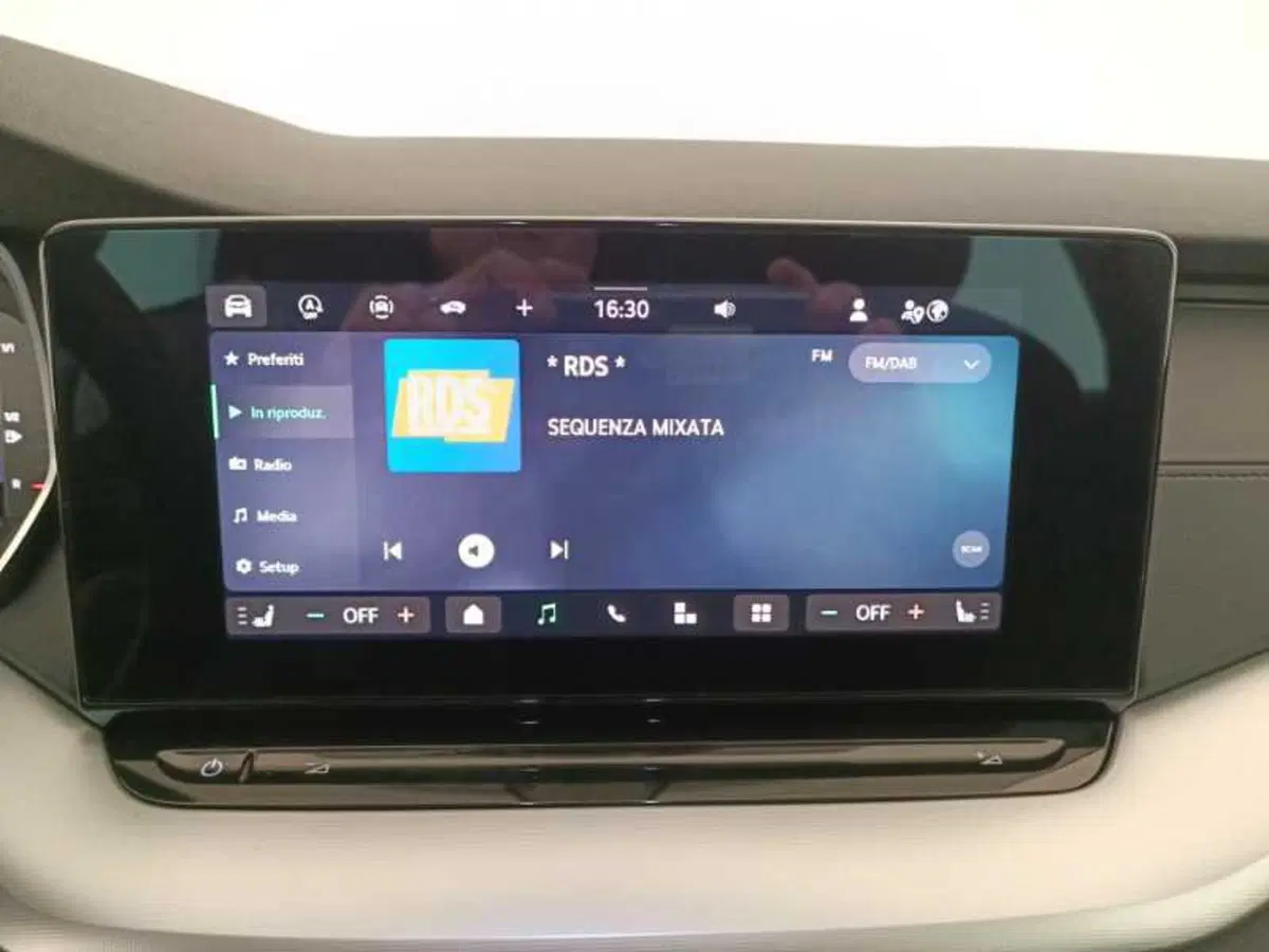 Skoda Octavia Station Wagon nuova a Treviso (15)