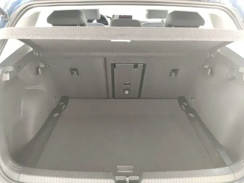 Volkswagen Golf usata a Napoli (10)
