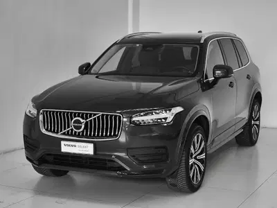 Volvo XC90 B5 (d) AWD automatico 7 posti Core del 2023 usata a Prato