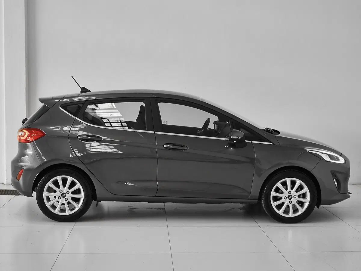 Ford Fiesta usata a Prato (7)