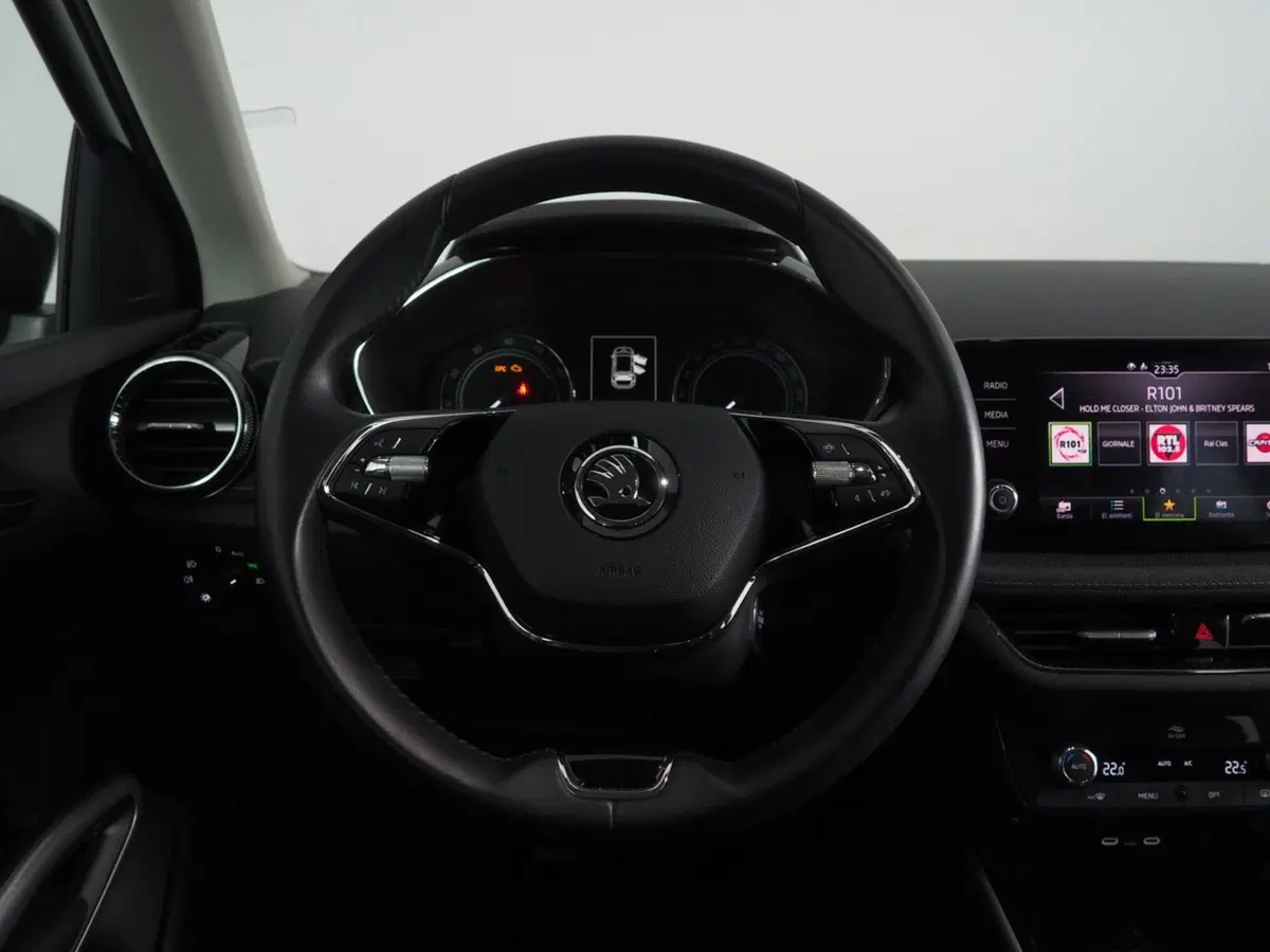 Skoda Fabia usata a Palermo (9)