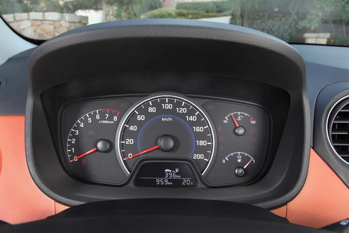 Hyundai i10 usata a Palermo (9)