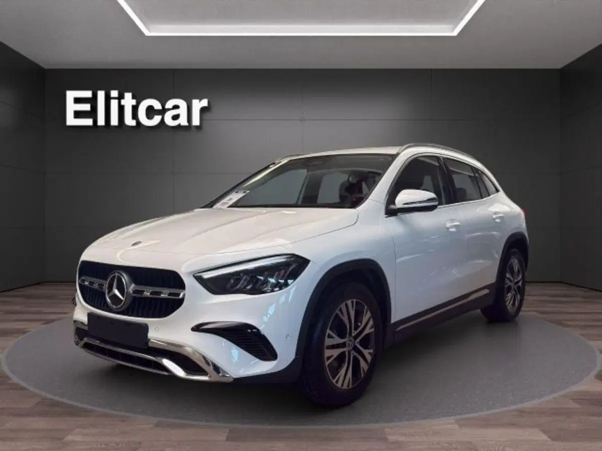 Mercedes-Benz GLA SUV usata a Novara