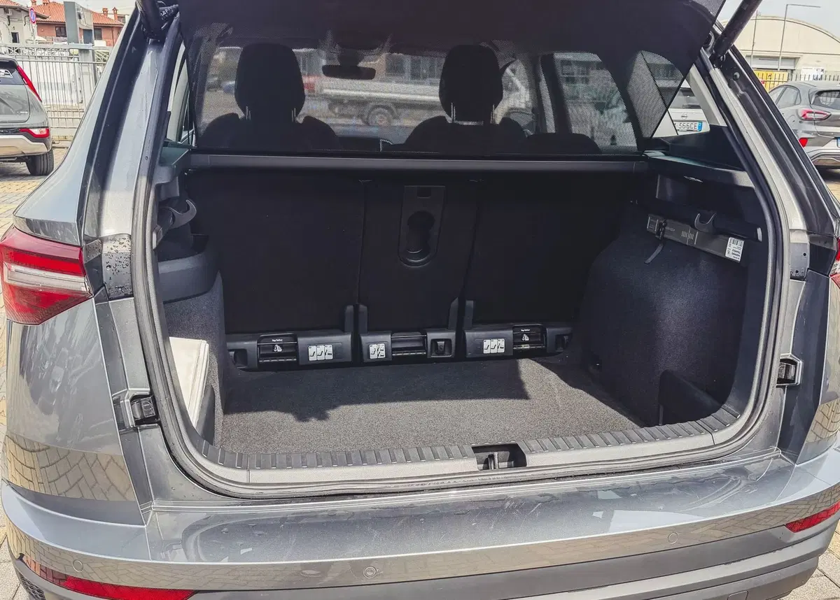 Skoda Karoq usata a Vercelli (8)