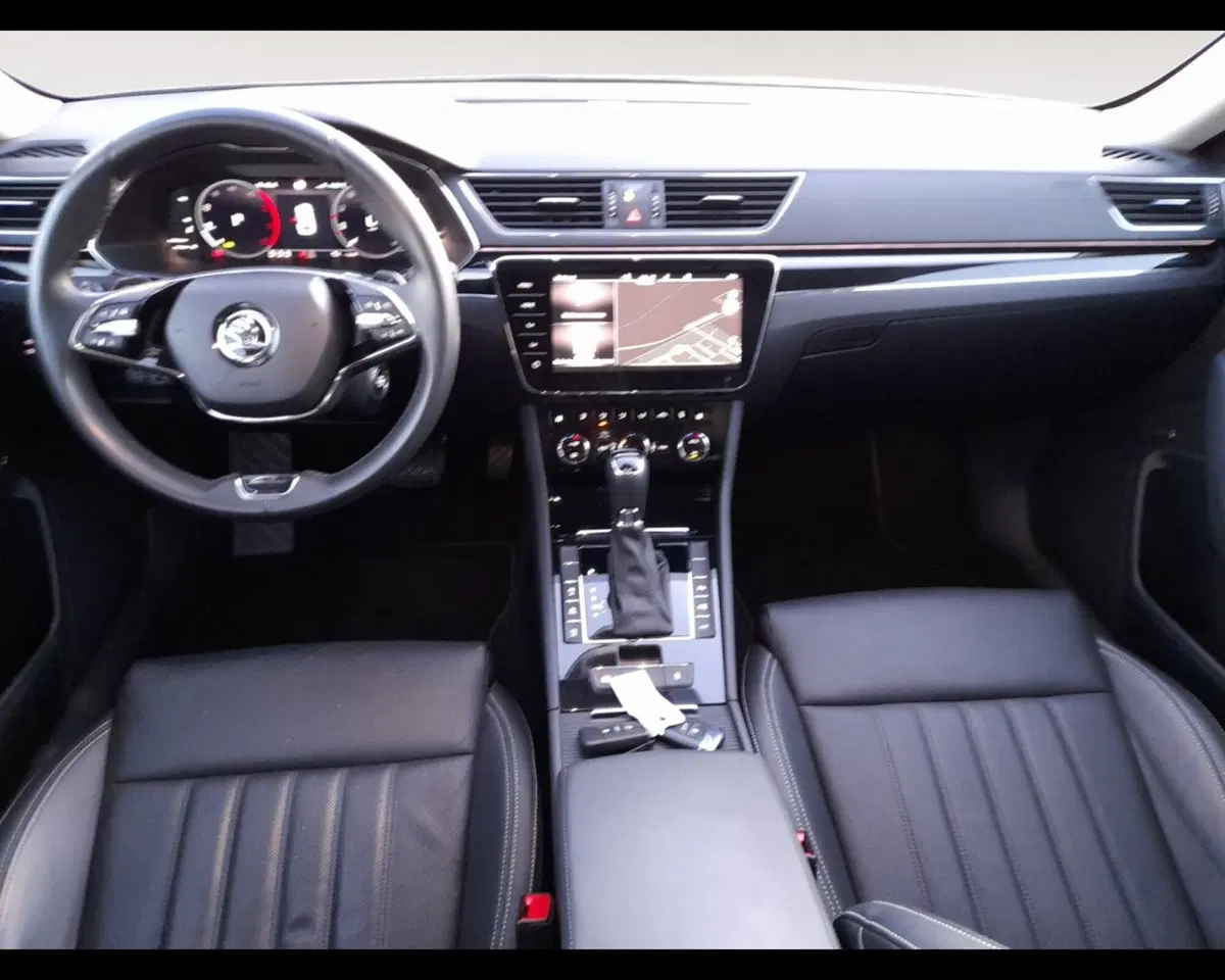 Skoda Superb Station Wagon usata a Bologna (10)