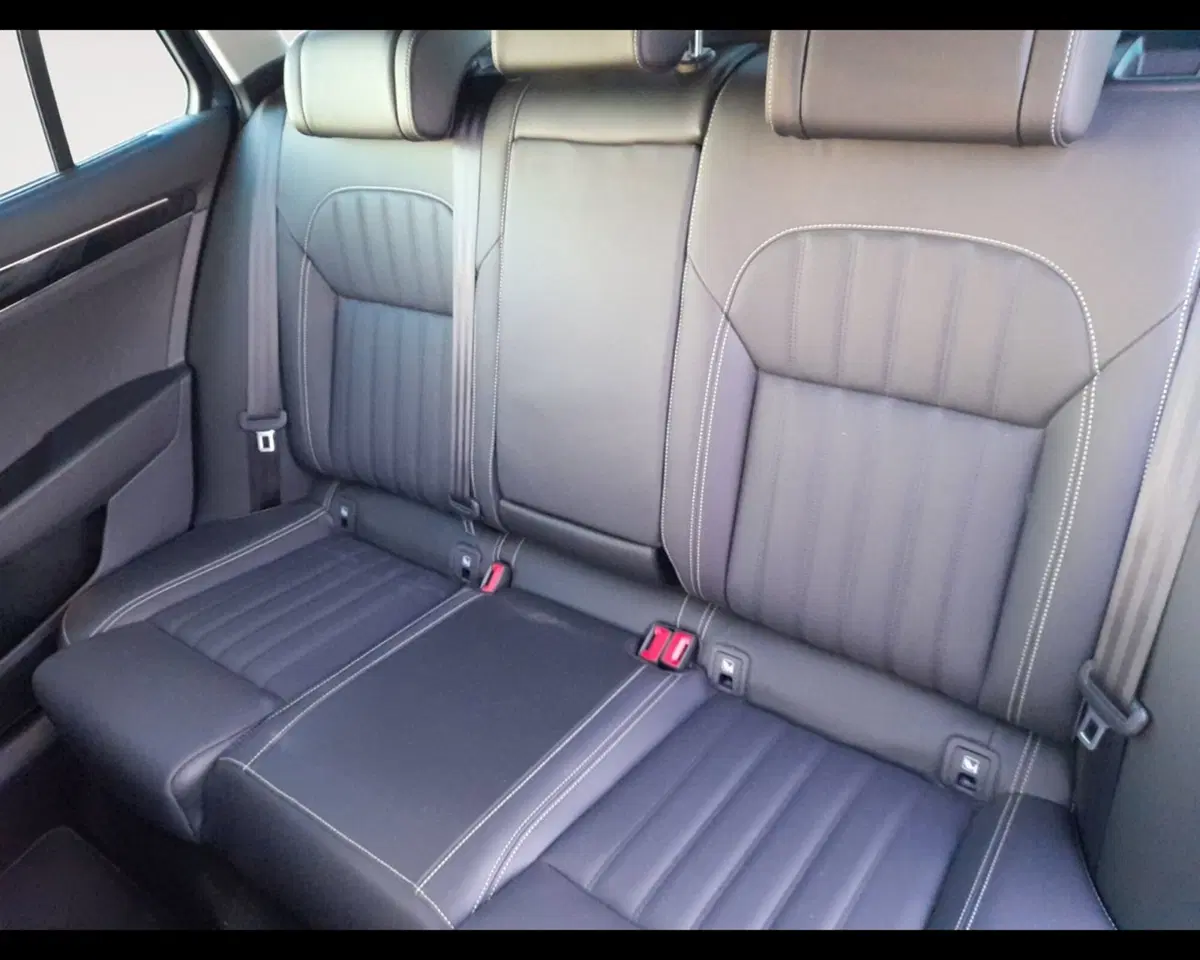 Skoda Superb Station Wagon usata a Bologna (13)