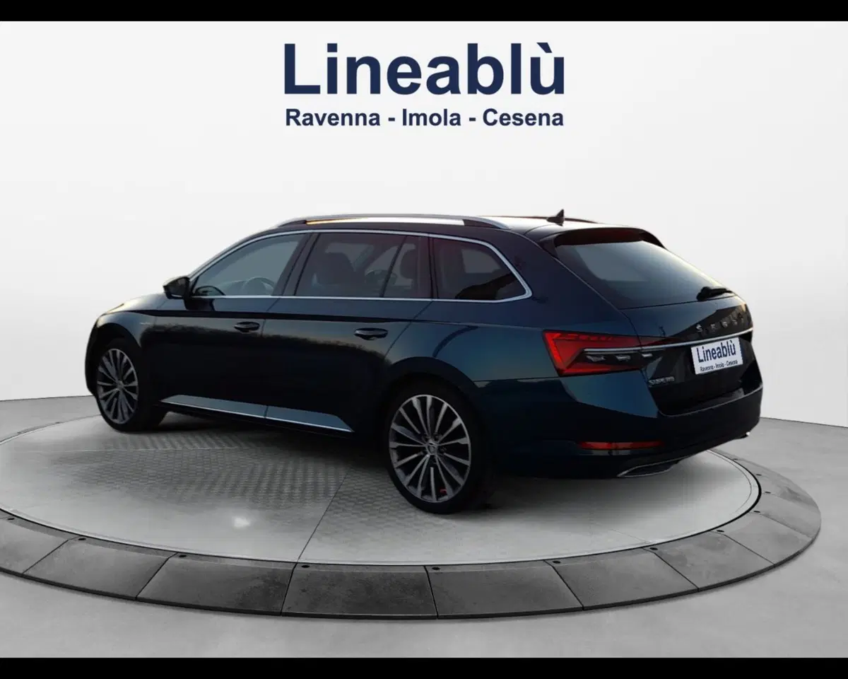 Skoda Superb Station Wagon usata a Bologna (3)