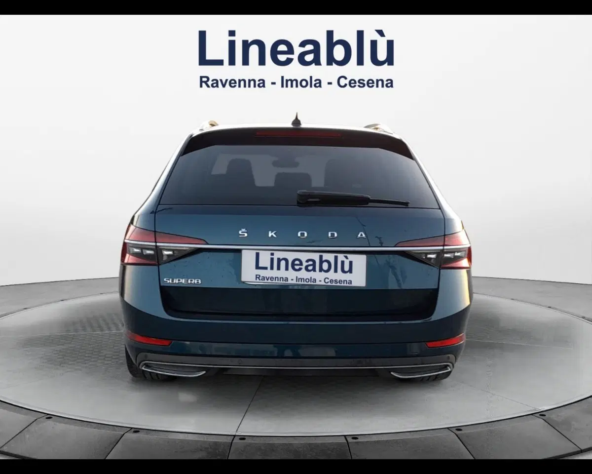 Skoda Superb Station Wagon usata a Bologna (4)