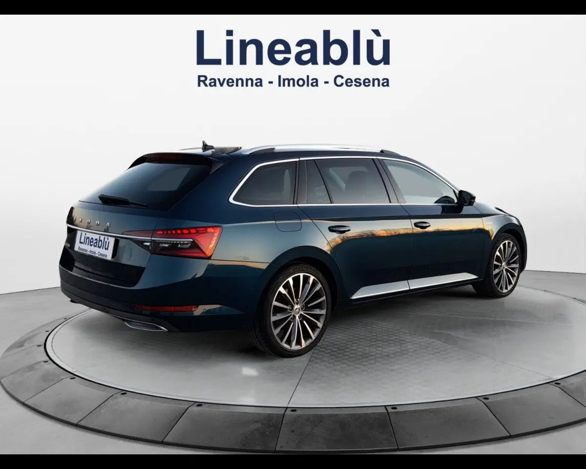 Skoda Superb Station Wagon usata a Bologna (5)