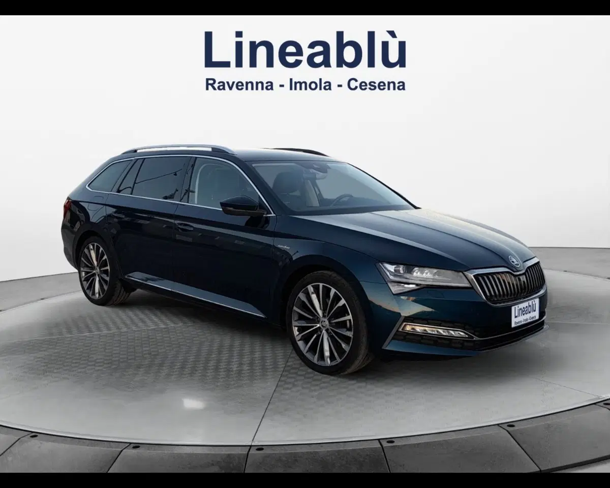 Skoda Superb Station Wagon usata a Bologna (7)