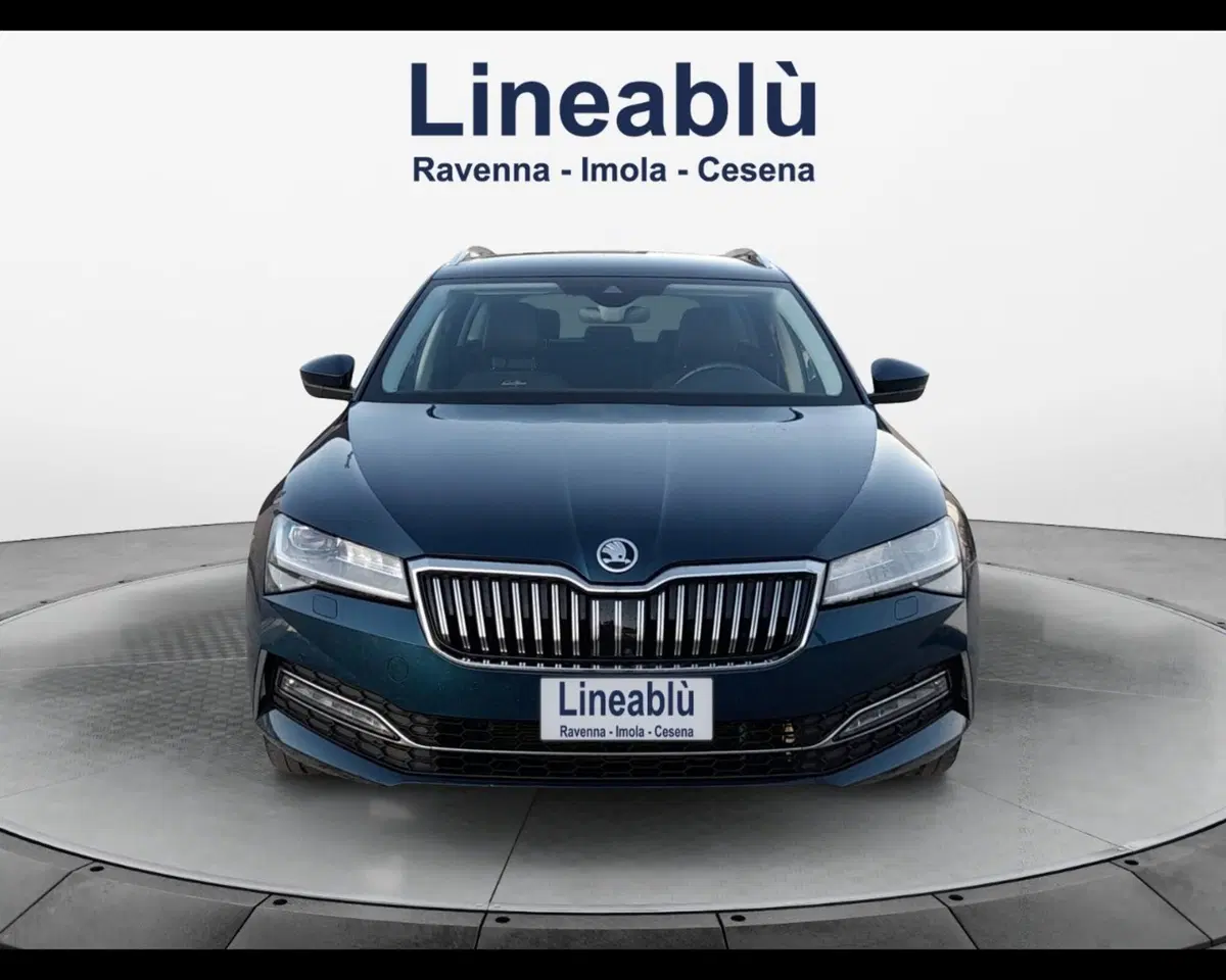 Skoda Superb Station Wagon usata a Bologna (8)