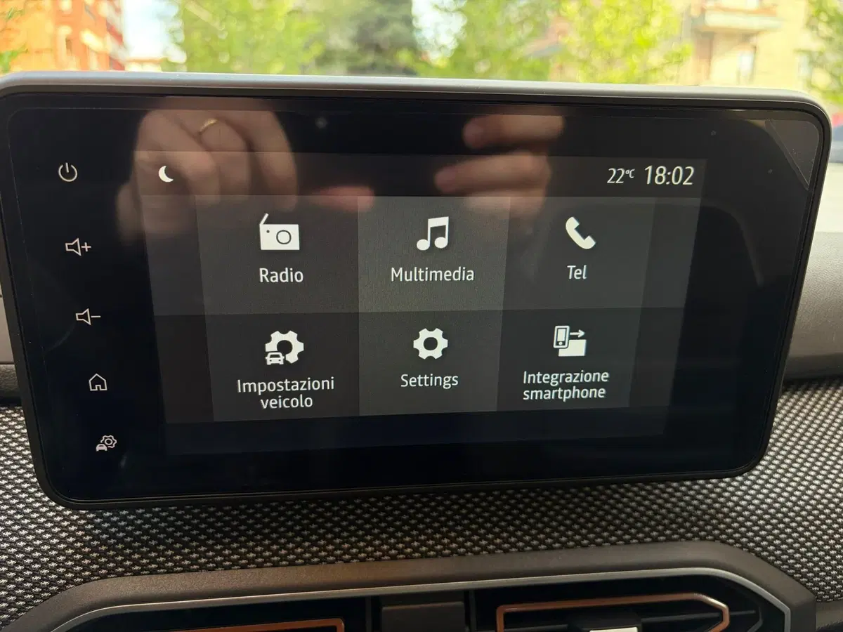 Dacia Sandero usata a Milano (11)