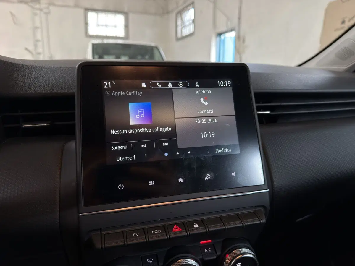 Renault Clio usata a Milano (10)