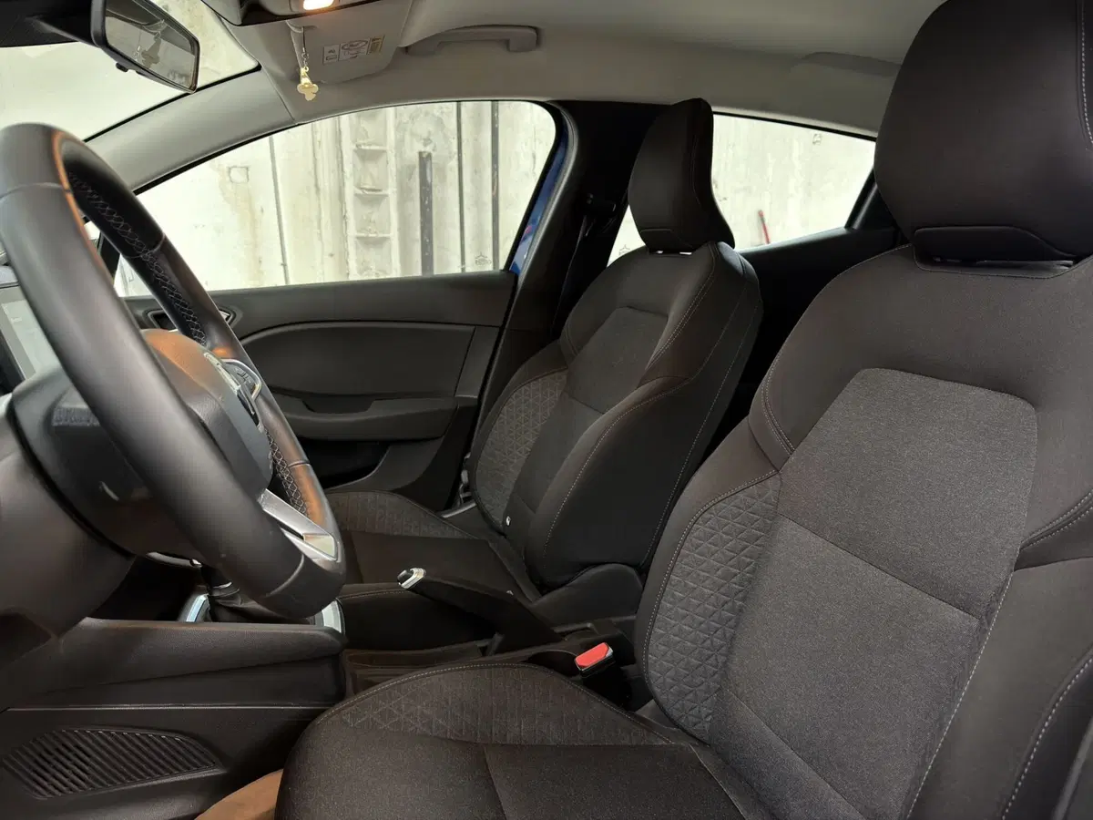 Renault Clio usata a Milano (14)