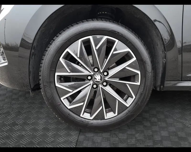 Skoda Kamiq usata a Ravenna (14)