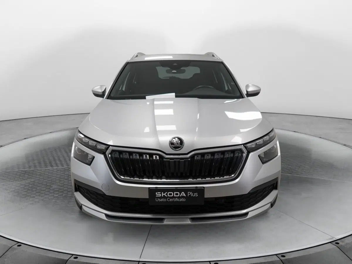 Skoda Kamiq usata a Varese (2)
