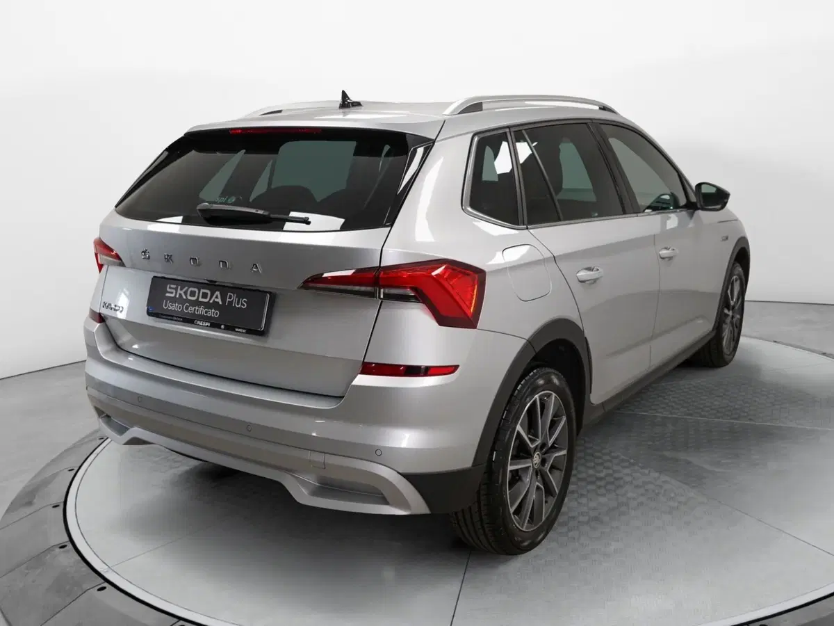 Skoda Kamiq usata a Varese (6)