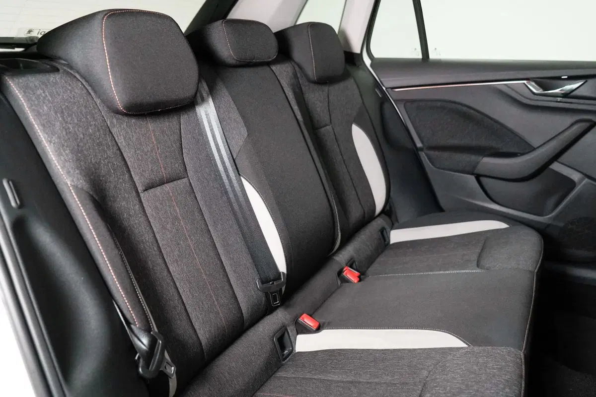 Skoda Kamiq usata a Varese (14)