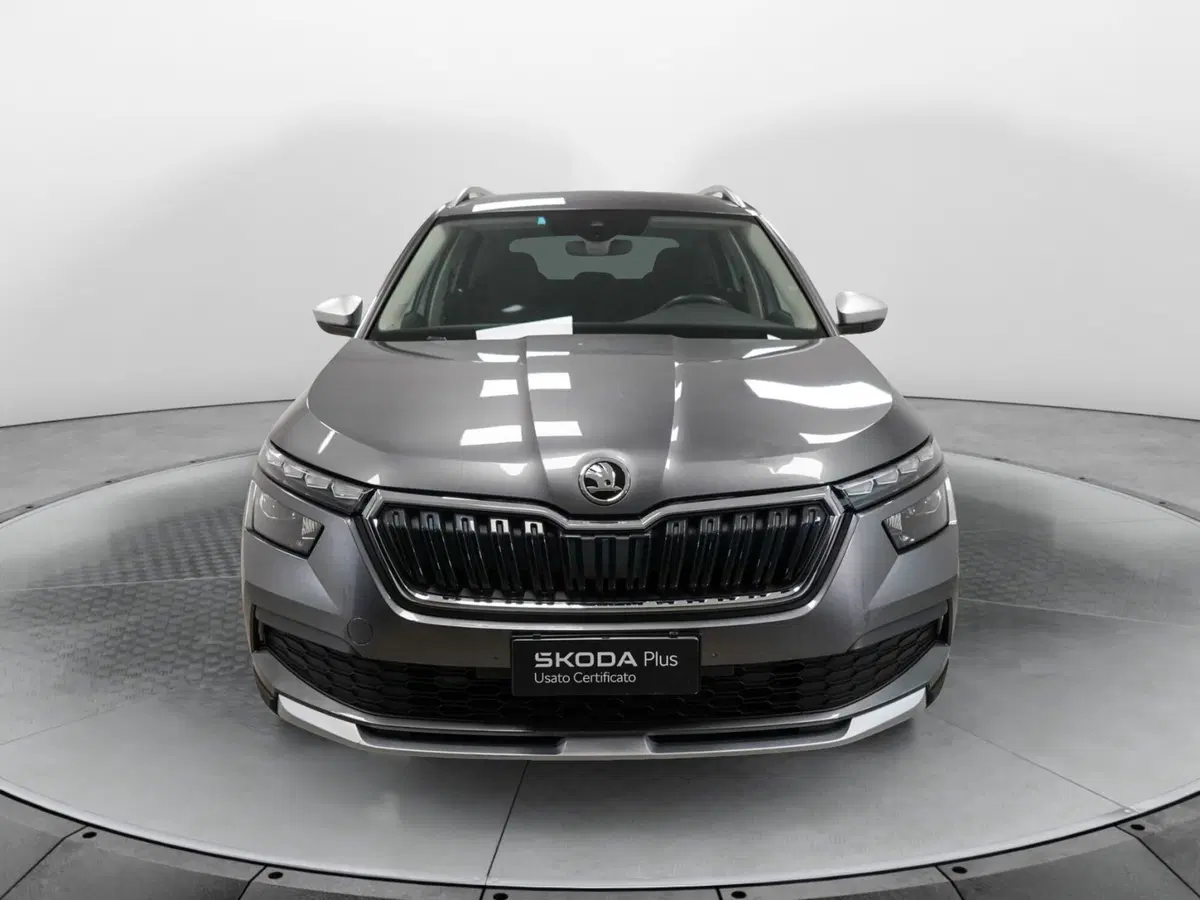 Skoda Kamiq usata a Varese (2)