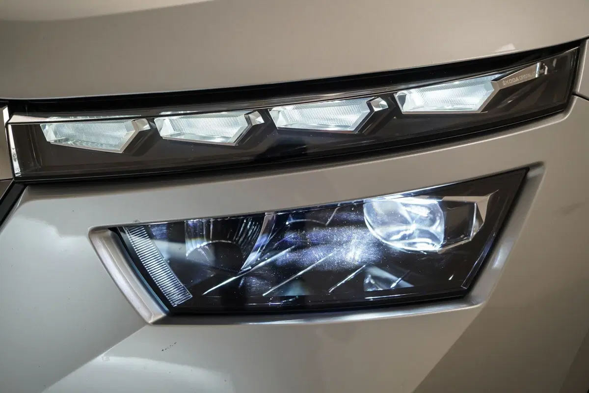 Skoda Kamiq usata a Varese (8)