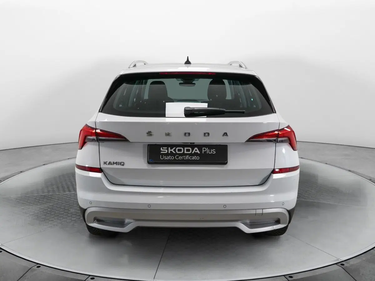 Skoda Kamiq usata a Varese (5)