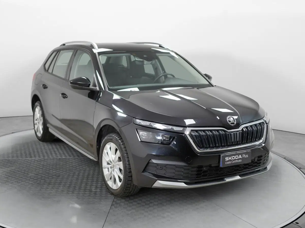 Skoda Kamiq usata a Varese (3)
