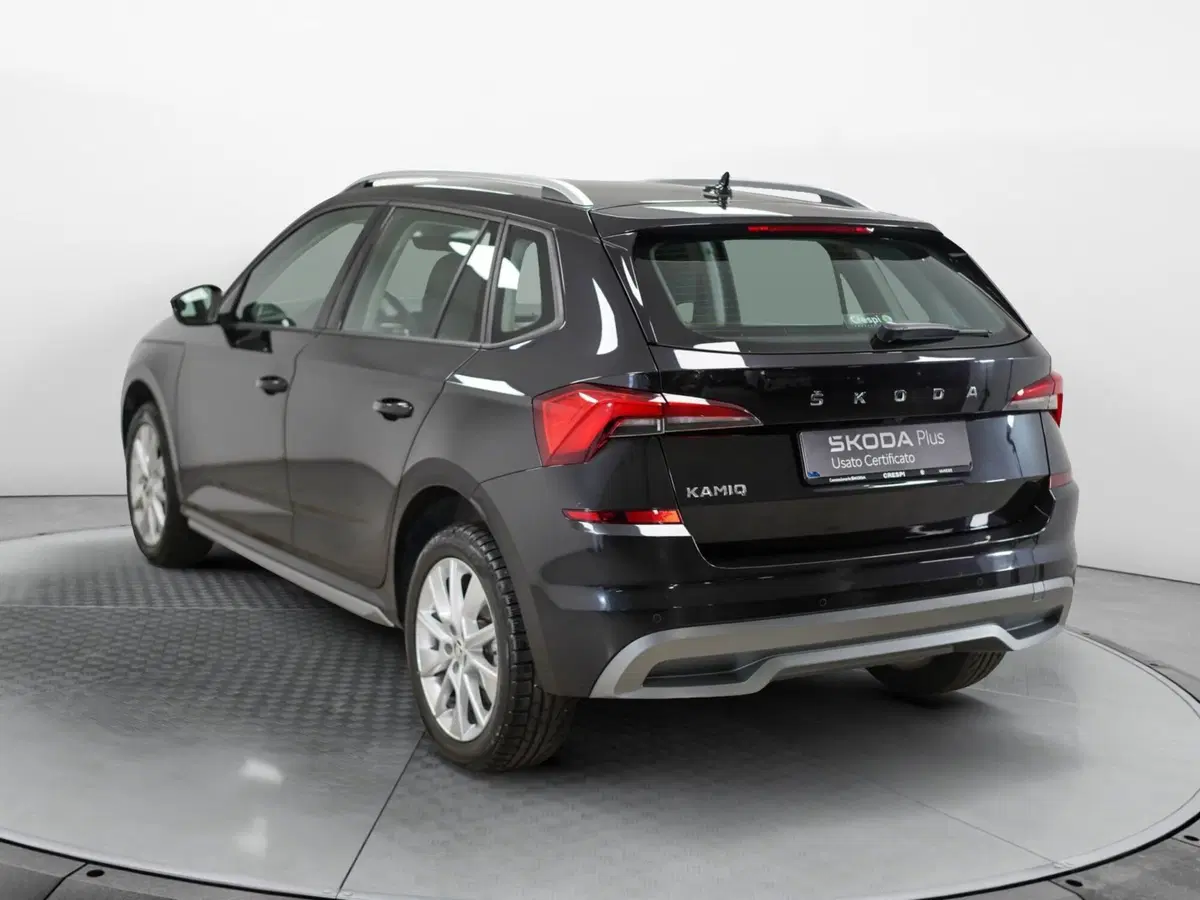 Skoda Kamiq usata a Varese (4)