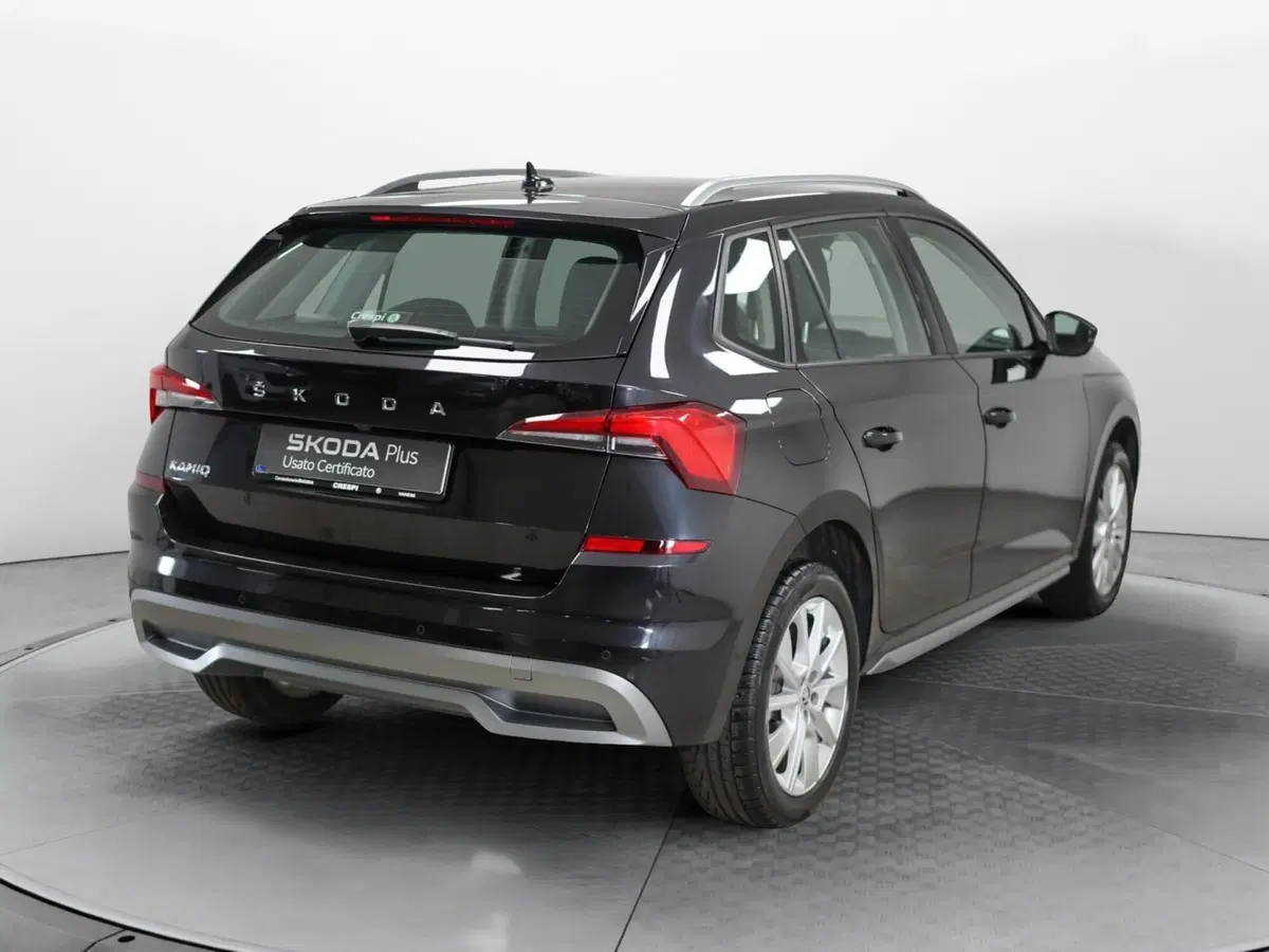 Skoda Kamiq usata a Varese (6)