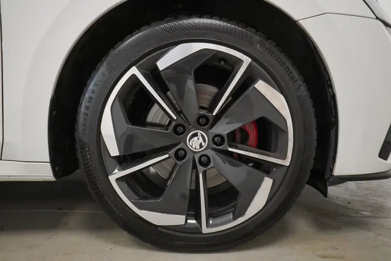 Skoda Octavia Station Wagon usata a Varese (7)