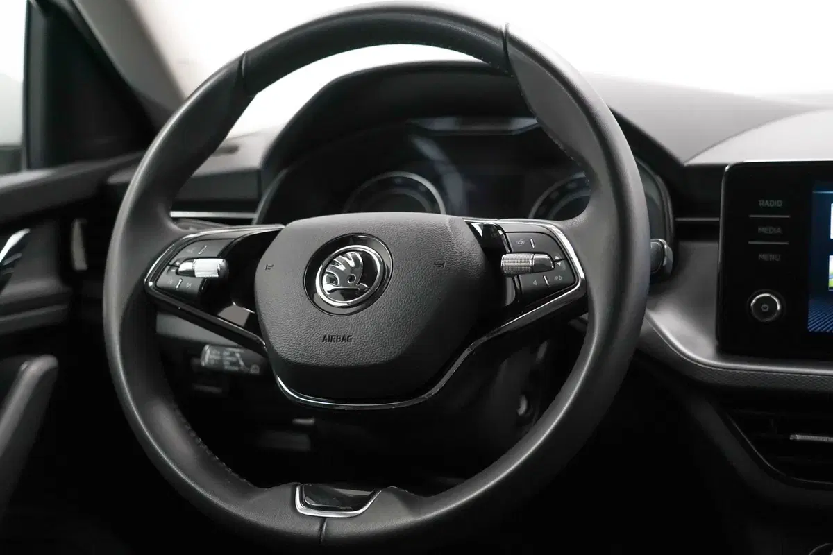 Skoda Kamiq usata a Varese (12)