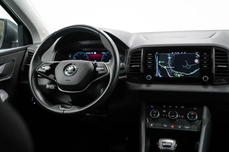 Skoda Karoq usata a Varese (11)
