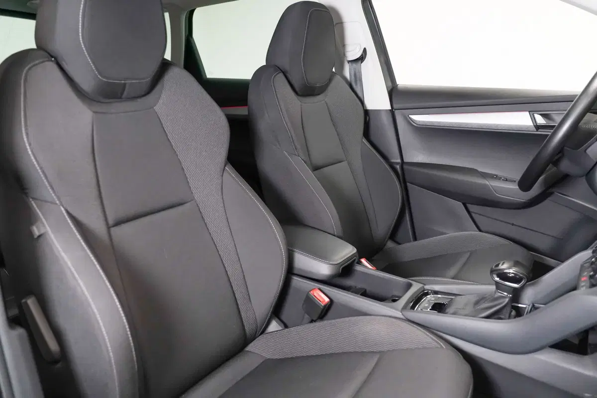 Skoda Karoq usata a Varese (13)