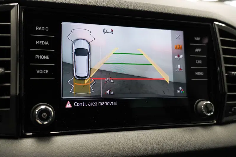 Skoda Karoq usata a Varese (16)