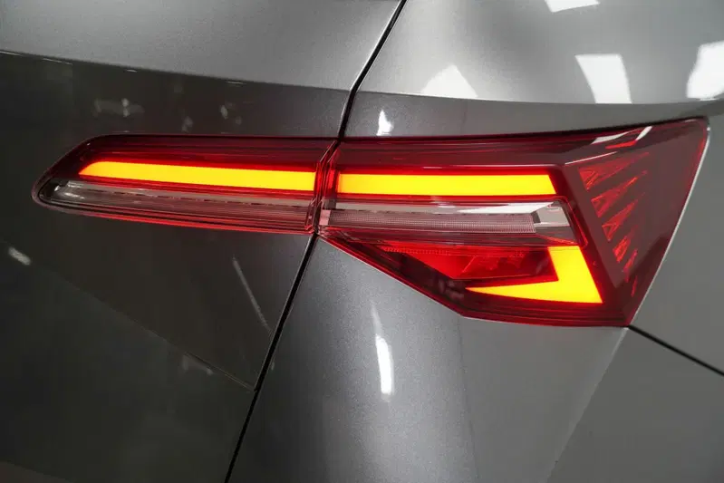 Skoda Karoq usata a Varese (9)