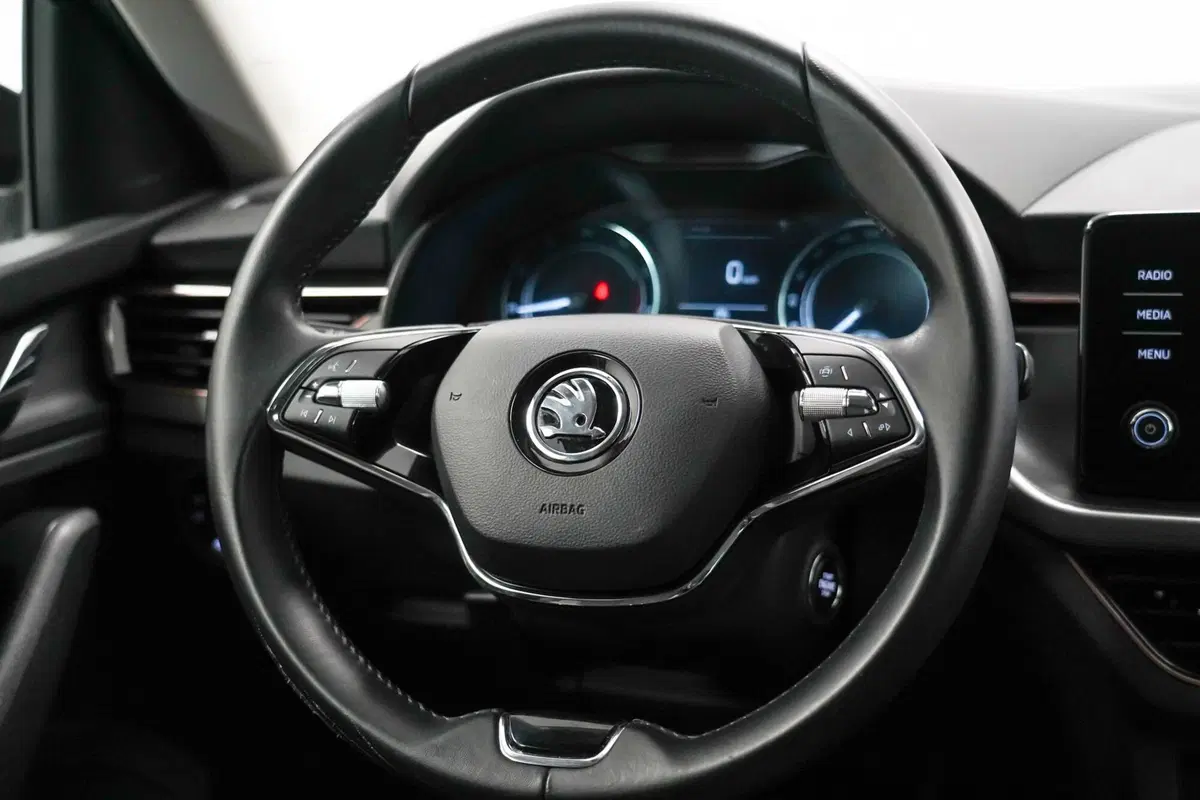 Skoda Kamiq usata a Varese (12)