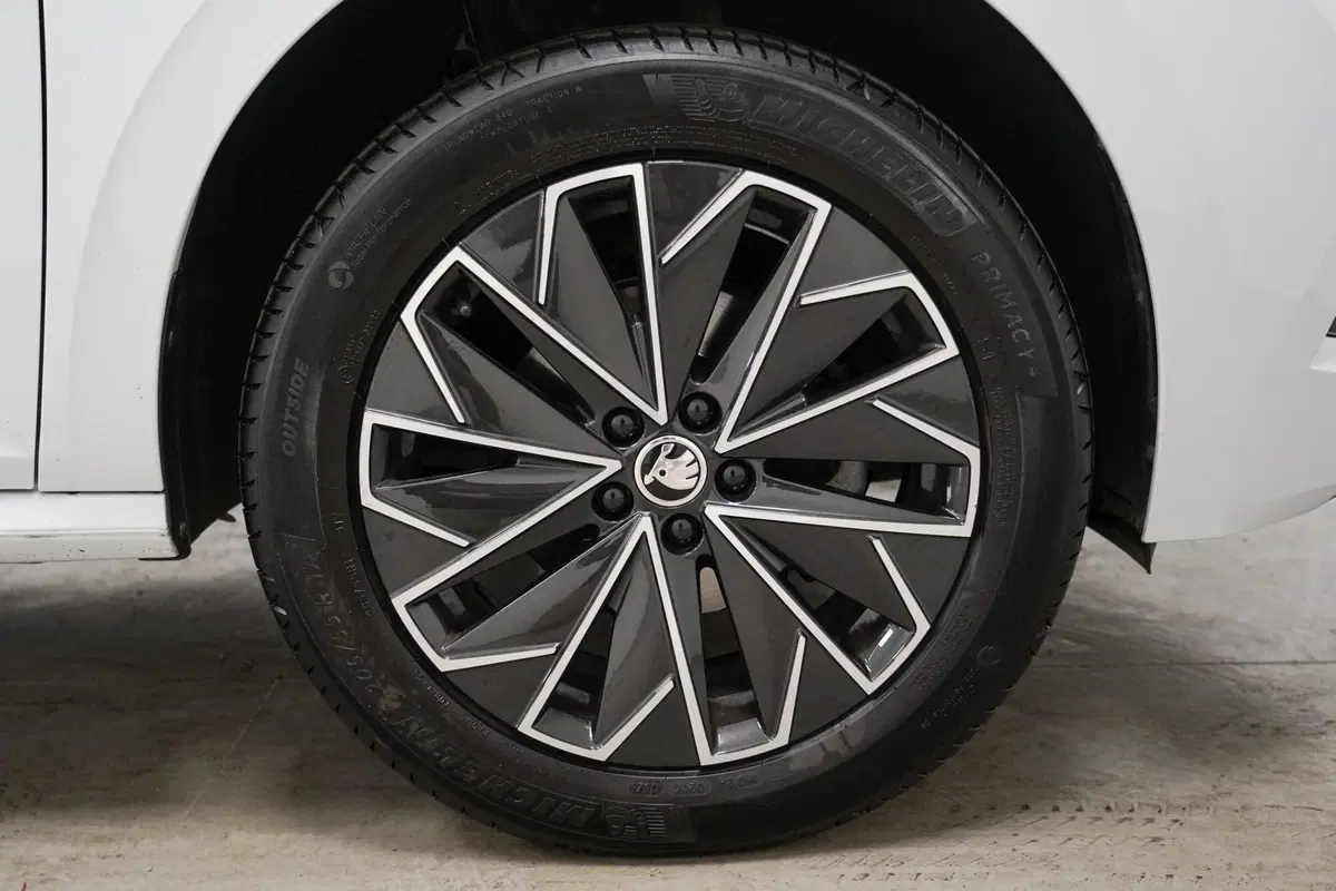 Skoda Kamiq usata a Varese (7)
