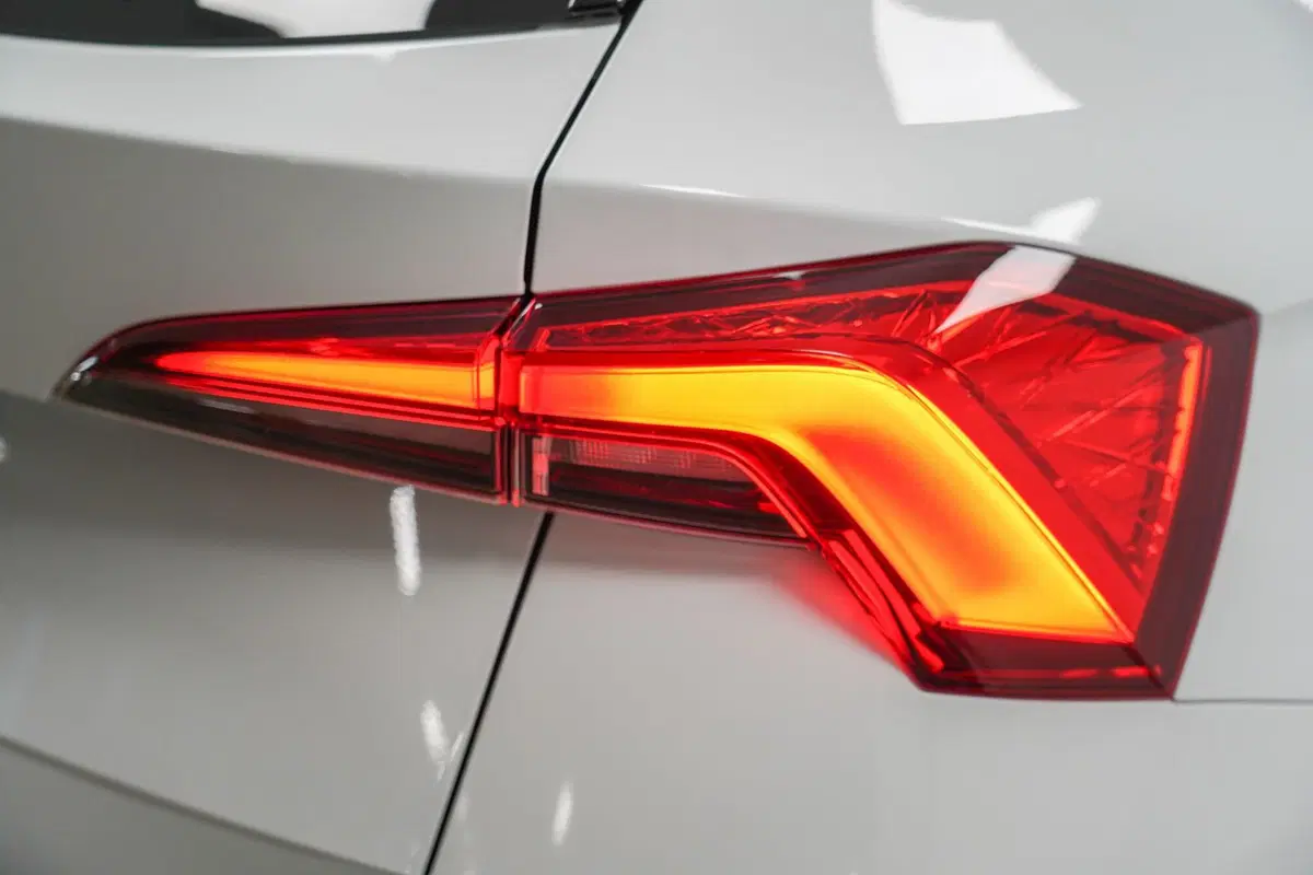 Skoda Kamiq usata a Varese (9)