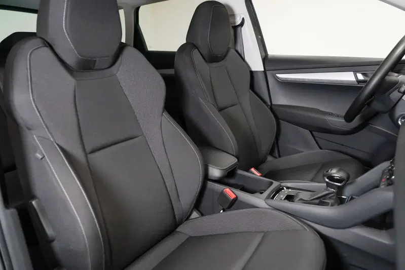Skoda Karoq usata a Varese (13)