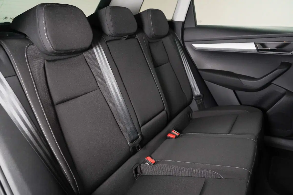 Skoda Karoq usata a Varese (14)